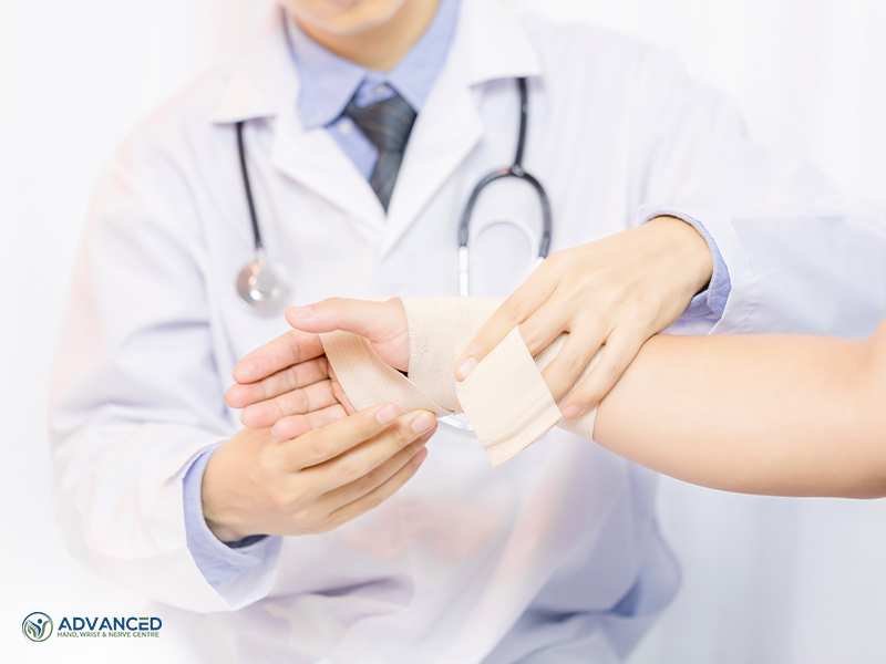 hand and wrist specialist prompt treatment